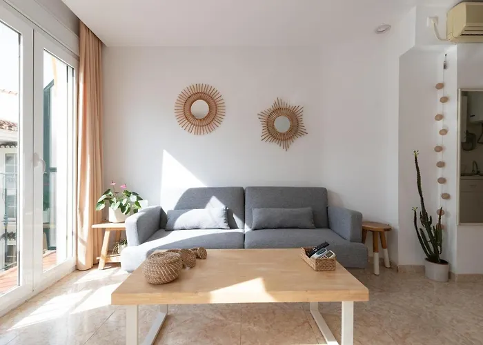 Calmahouse (adults Only) Apartment Torremolinos