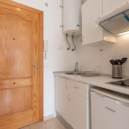 Calmahouse (adults Only) Appartement Torremolinos