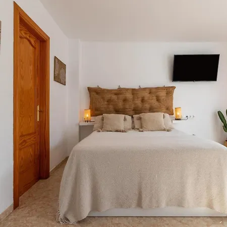 Calmahouse (adults Only) Apartamento Torremolinos